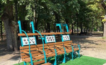 Перша в Україні інноваційна спортивна лавка встановлена у Дніпрі