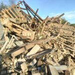 Ворог зруйнував будинок на Дніпропетровщині: з-під завалів дістали дітей
